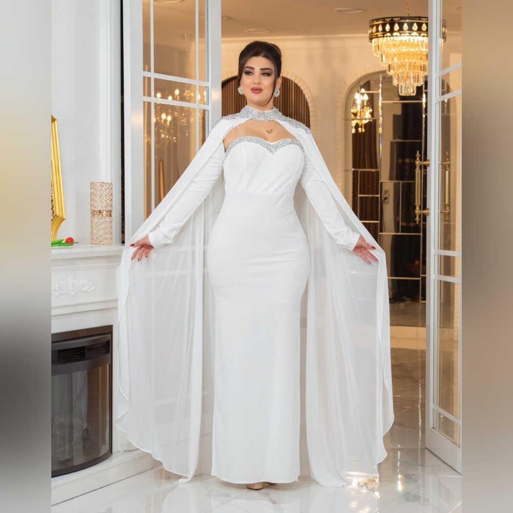 Radiant Elegance: Woman’s Stunning Gown
